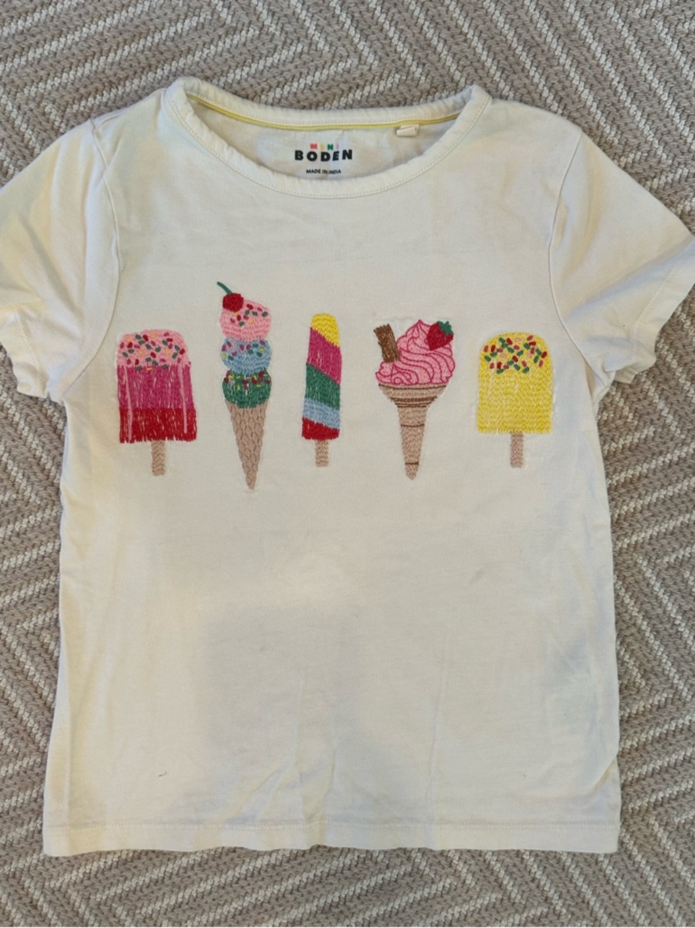 Boden Cream Short Sleeve Tee with Colorful Ice Cream Embroidery 6-7Y